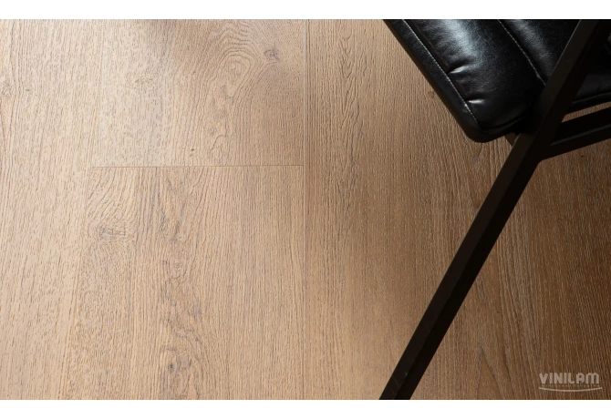 Кварц-винил Дуб Гранада (1227*232*2,5 мм) — купить в Красноярске