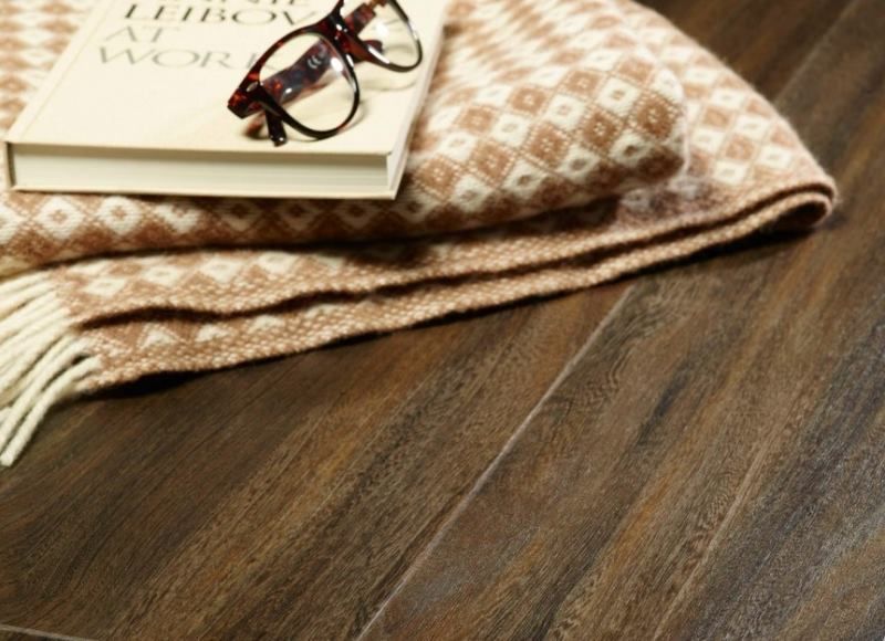 Линолеум бытовой "IVC" Woodlike Edgewood W48 (3м) — купить в Красноярске