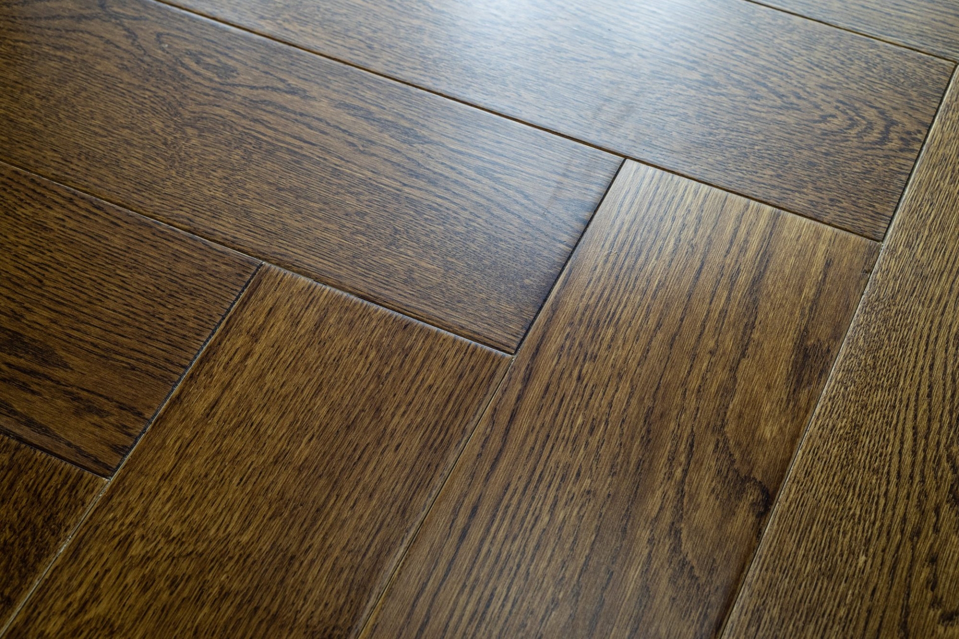 Инженерный паркет «Damy Floor» Ореховый (укладка елочкой) — купить в Красноярске